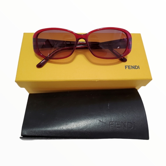 FENDI Sunglasses - Picture 10 of 11